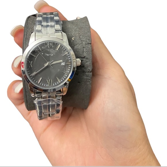 Remix watch for women new with tag - Picture 3 of 5